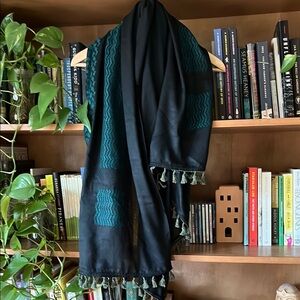 Authentic Hirbawi keffiyeh. Green and black.